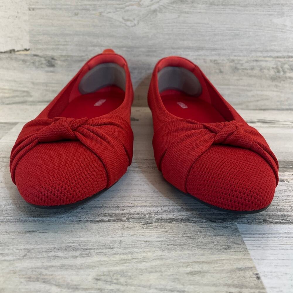 Knot-Front Pointed Knit Ballet Flats in Red - Picture 2 of 9